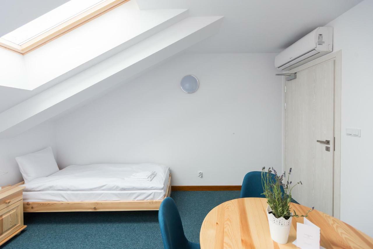 Artrooms Pokoje Goscinne Krosno Ngoại thất bức ảnh