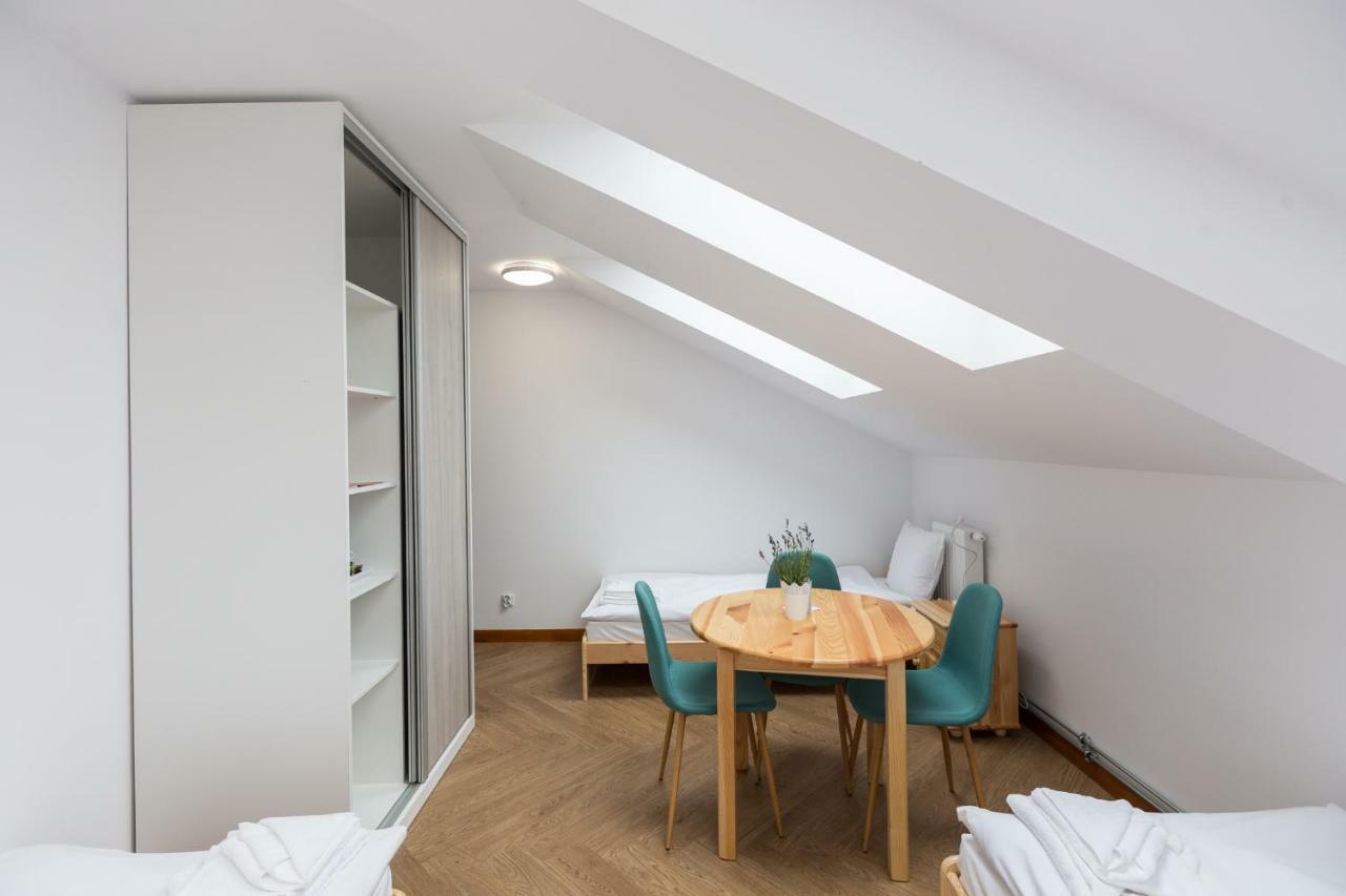 Artrooms Pokoje Goscinne Krosno Ngoại thất bức ảnh