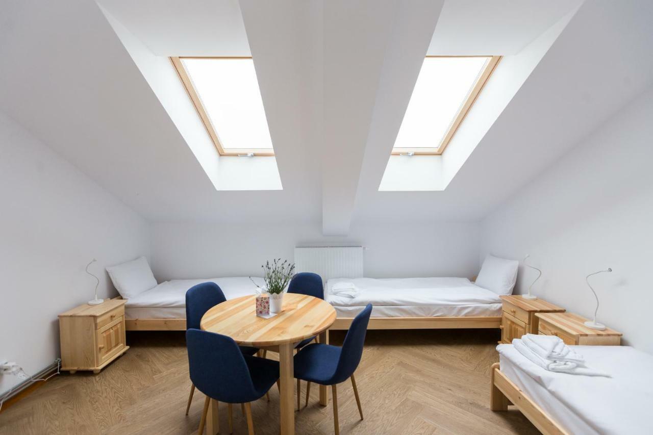 Artrooms Pokoje Goscinne Krosno Ngoại thất bức ảnh