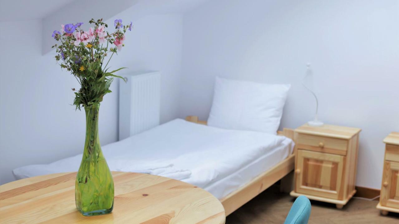 Artrooms Pokoje Goscinne Krosno Ngoại thất bức ảnh