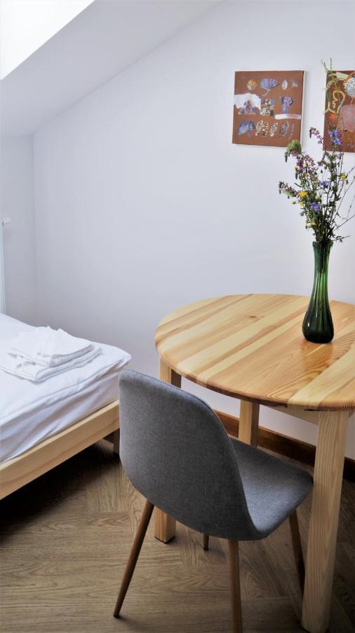 Artrooms Pokoje Goscinne Krosno Ngoại thất bức ảnh