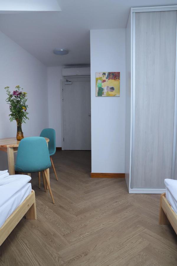 Artrooms Pokoje Goscinne Krosno Ngoại thất bức ảnh